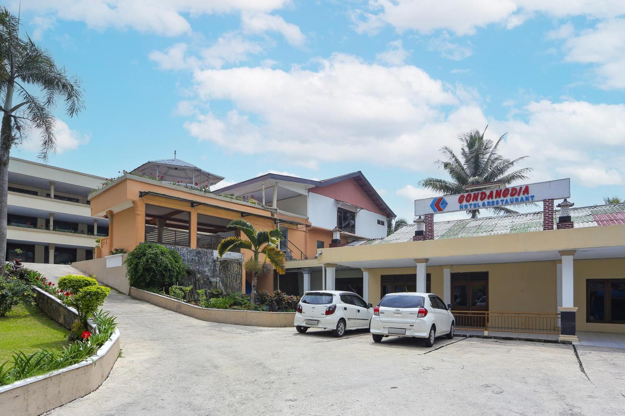 Capital O 93349 Hotel Gondangdia โบกอร์ ภายนอก รูปภาพ